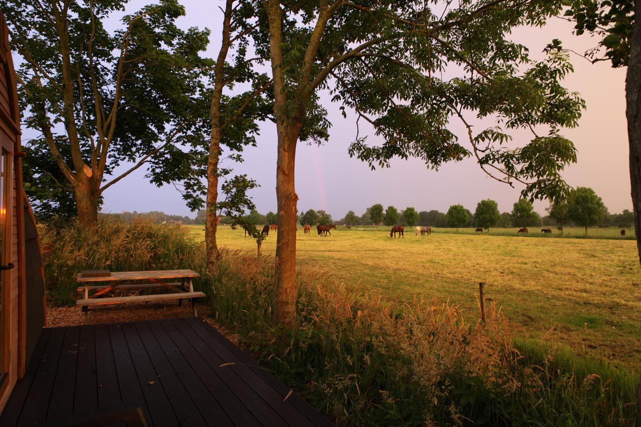 Trekkershut Hotel Jubbega-Schurega ภายนอก รูปภาพ